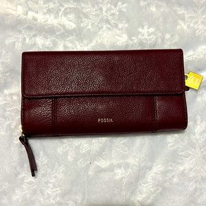 Brand new Fossil Wallet with multiple compartments!